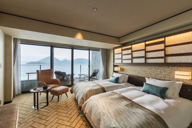 ザ レイクスイート 湖の栖