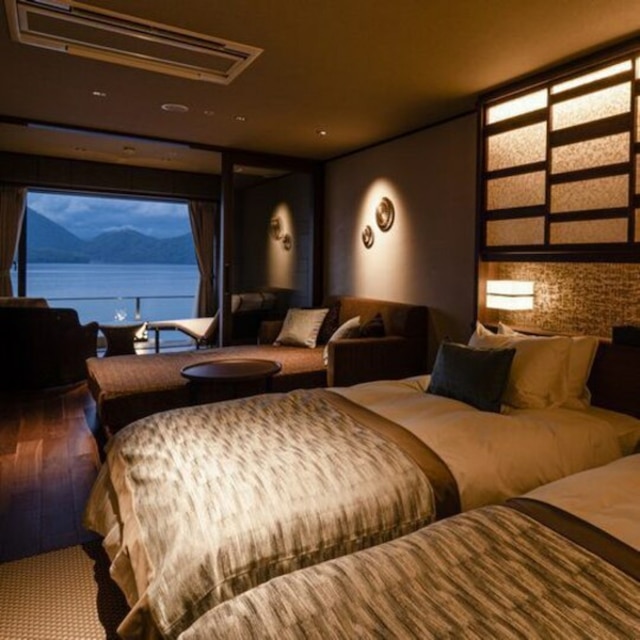 ザ レイクスイート 湖の栖