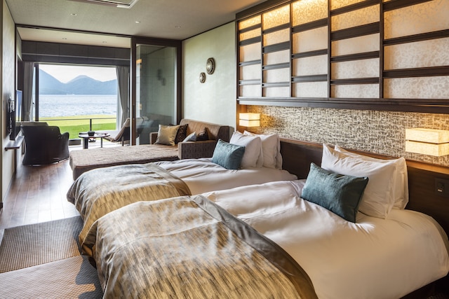 ザ レイクスイート 湖の栖