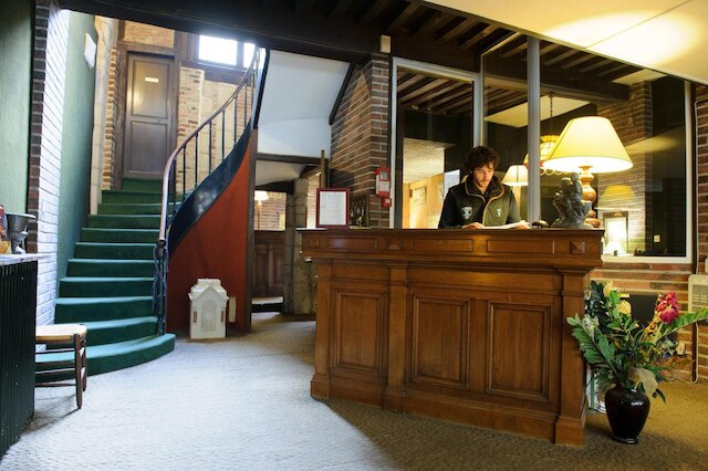 オテル レ シバリエ