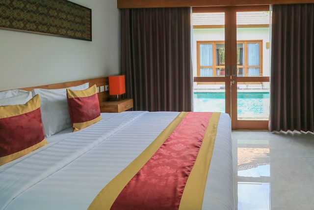 メラ ヴィラズ ジンバラン