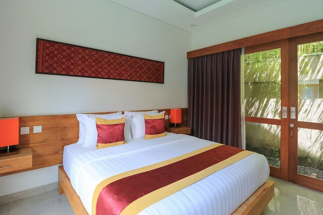 メラ ヴィラズ ジンバラン