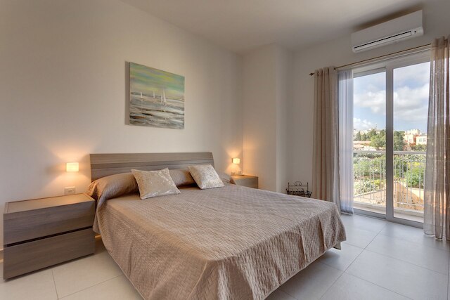 絶好の立地にあるモダンなアパート、ファミリーに最適