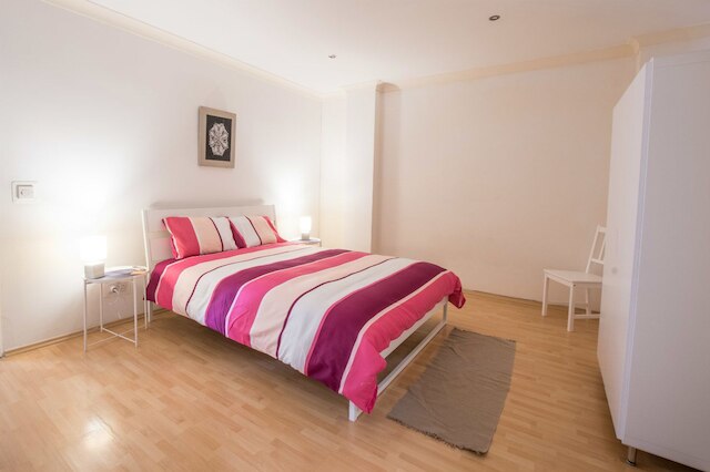 中心部の好立地にある明るく広いアパート