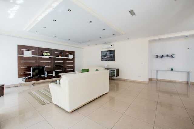 中心部の好立地にある明るく広いアパート