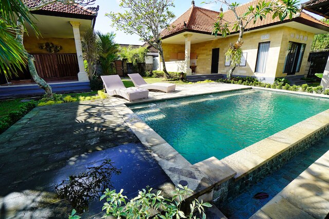 アディル ヴィラ アンド リゾート