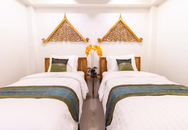 アヌマット プレミアム バジェット ホテル