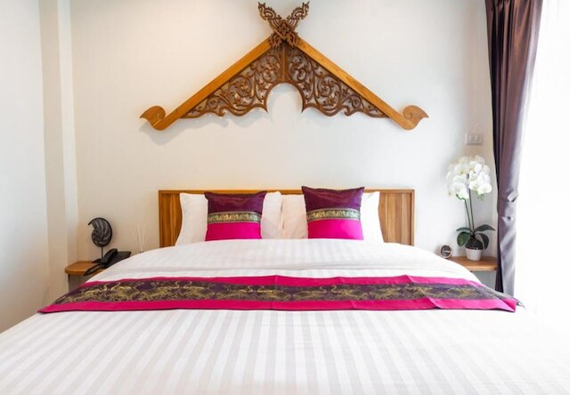 アヌマット プレミアム バジェット ホテル