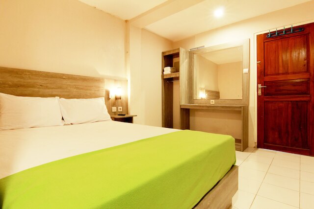 ホームステイ HD イン