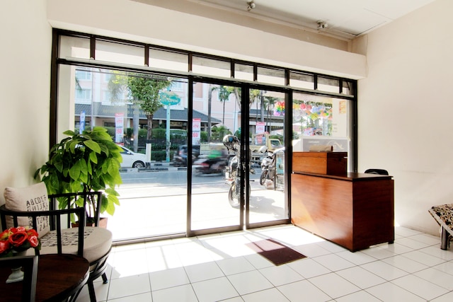 ホームステイ HD イン