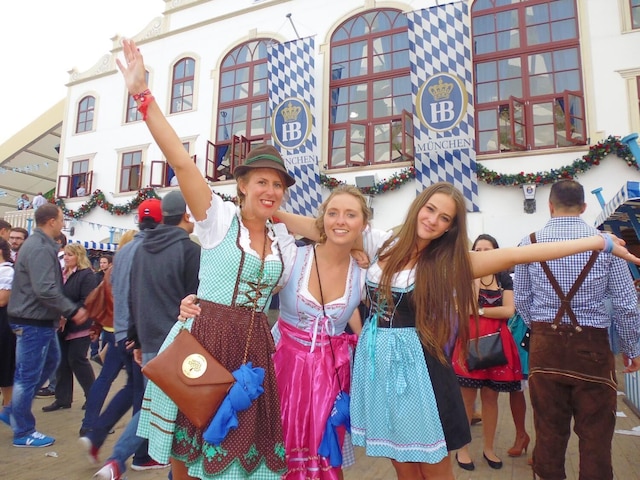 ミュンヘン キャンピング グランピング アンド ドームス