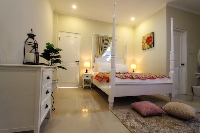 オマー マダム ベッド & ブレックファスト