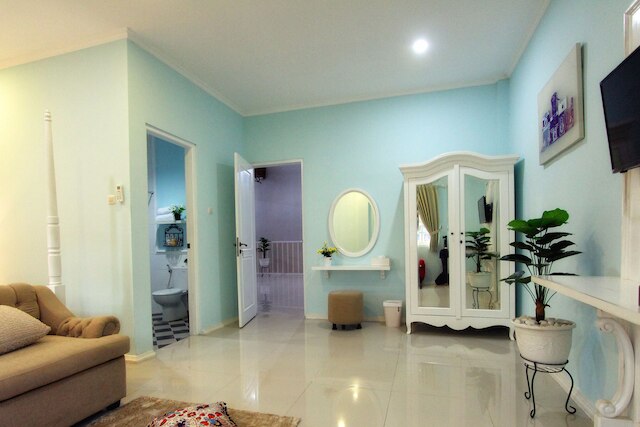 オマー マダム ベッド & ブレックファスト