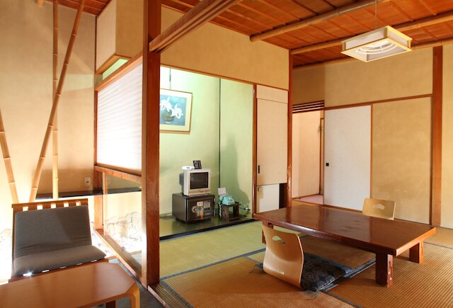 旅の宿　初の湯