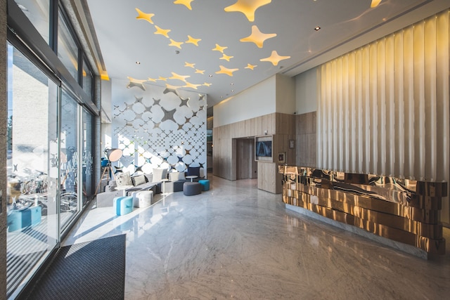 ホテル ランブル (城市漫遊行旅)