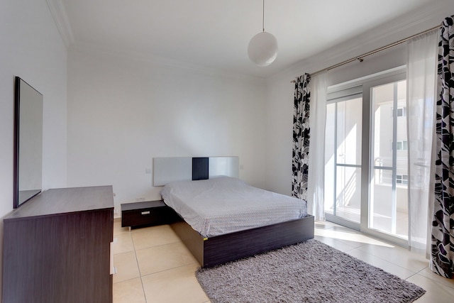 高級住宅地にある素敵なアパート、プールあり