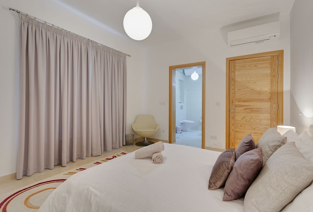 絶好の立地にある高級アパート、横から見える海の景色、プールあり