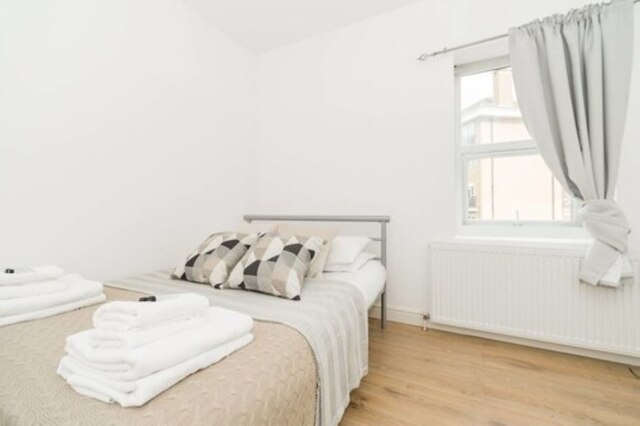 PML アパートメンツ エッジウェア ロード