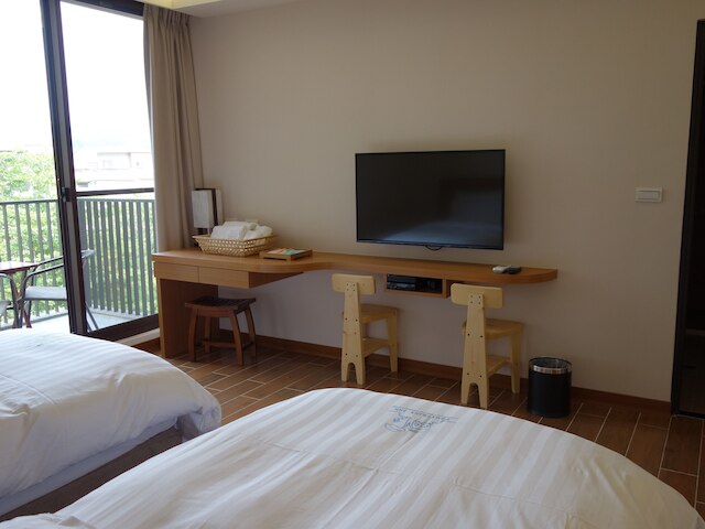 フットプリント イン (兩腳詩集概念旅館)