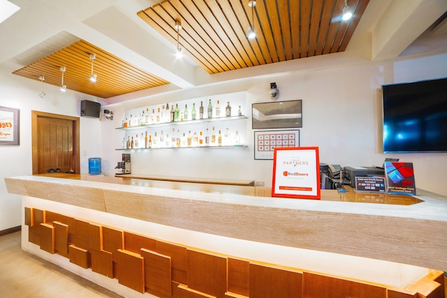 レッドドアーズ プラス ニア ナイア エクスプレスウェイ