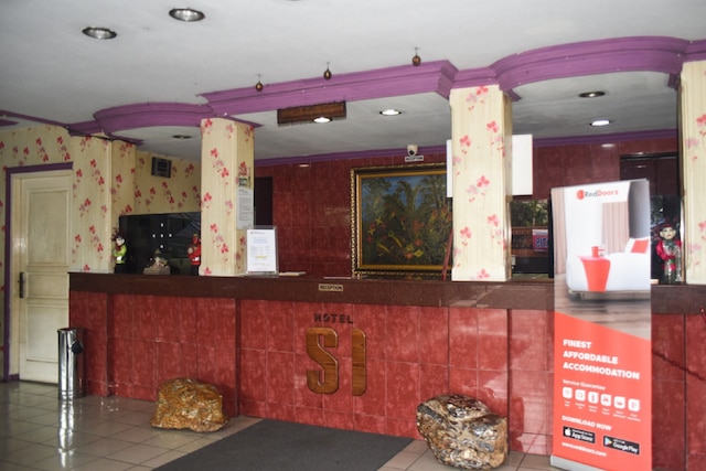 レッドドアーズ プラス ニア RSCM ジャカルタ