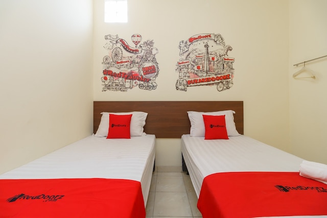 レッドドアーズ @ タンジャン デュレン