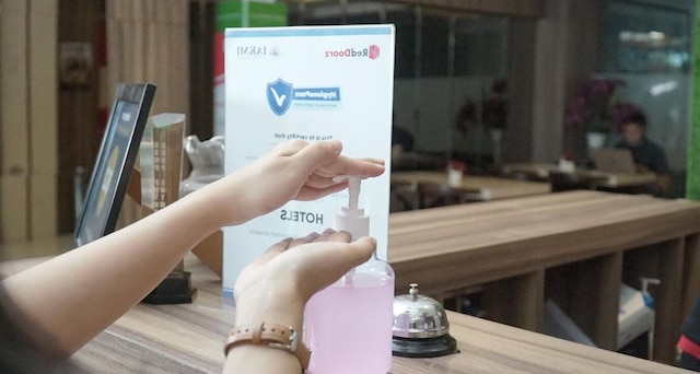 レッドドアーズ ニア ターミナル チョンドン チャトゥル