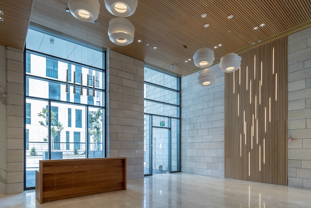 J タワー - イスレンタルズ