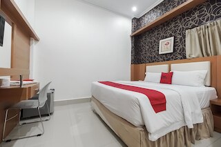 レッドドアーズ ニア モール パナクカン 3