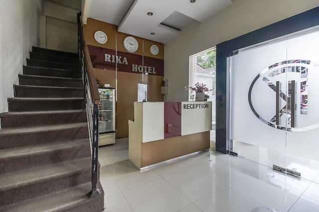 レッドドアーズ ニア モール パナクカン 3