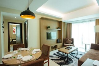 ラグジュアリー コンド 904 アット ザ パジェット プレイス