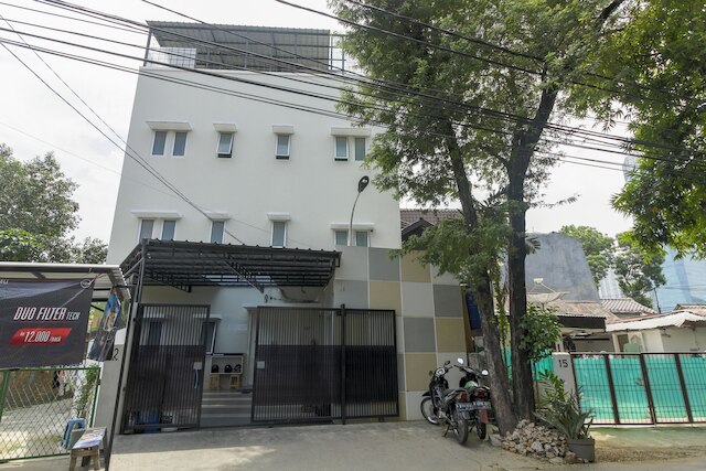 レッドドアーズ ニア セントラル パーク モール