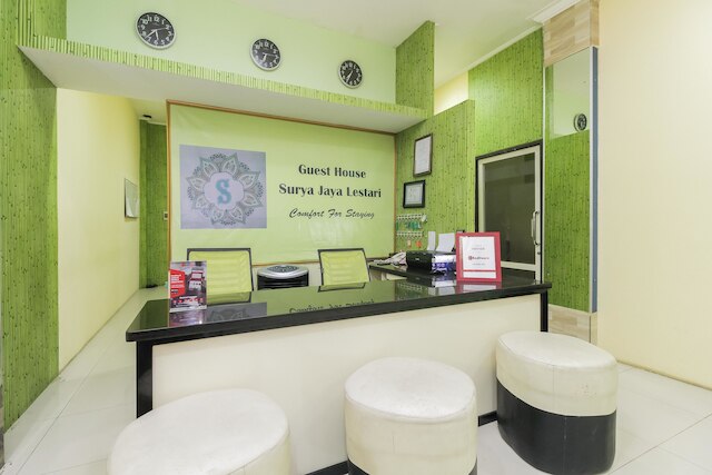 レッドドアーズ ニア タマン サマレンダー