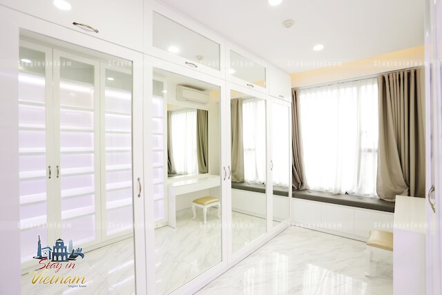 ステイ イン ベトナム リバー ゲート