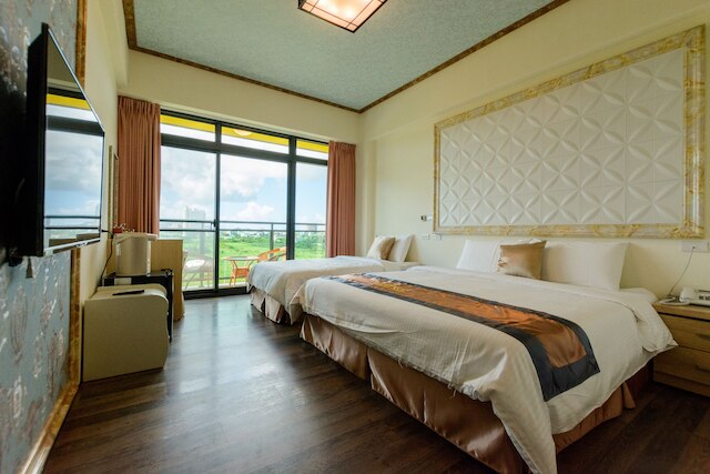 エミリア ヴィラ