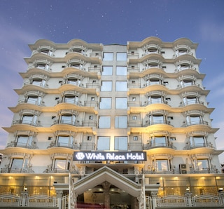 ホワイト パレス ホテル