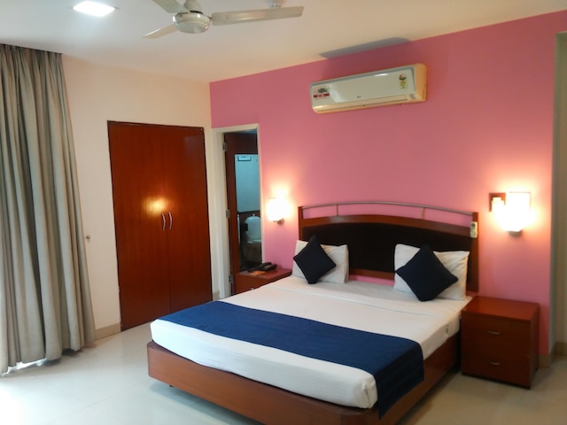 ディバイン イン ホテル