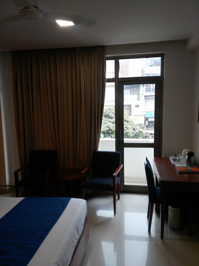 ディバイン イン ホテル