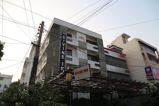 ディバイン イン ホテル