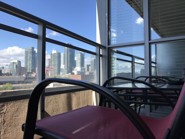 ラグジュアリー 2 ベッドルーム スイーツ イン ザ ハート オブ ダウンタウン トロント