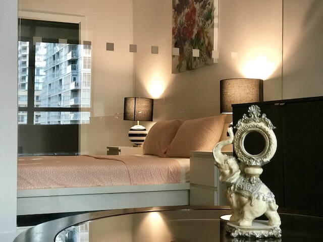 CN タワー ビューデザイン アパート 3 ベッド 2 バス DT