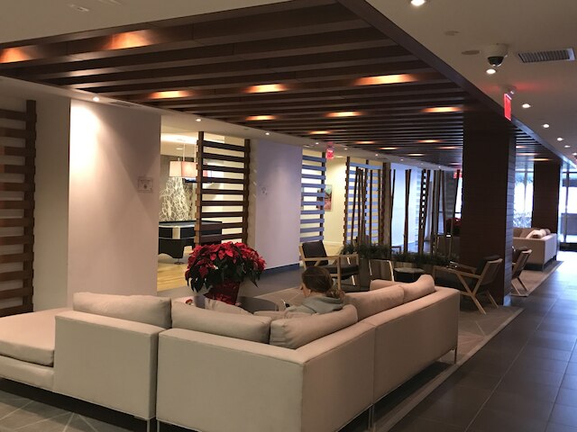 CN タワー ビューデザイン アパート 3 ベッド 2 バス DT