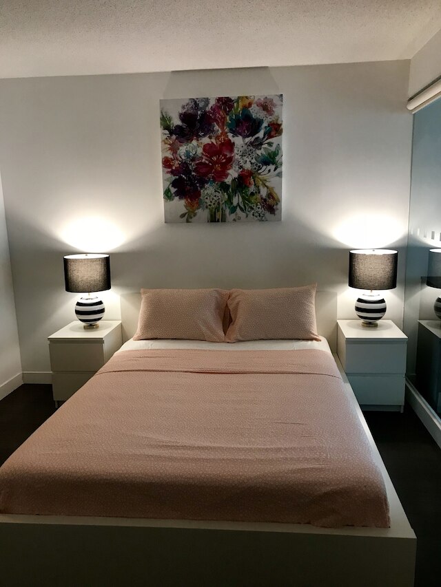 CN タワー ビューデザイン アパート 3 ベッド 2 バス DT