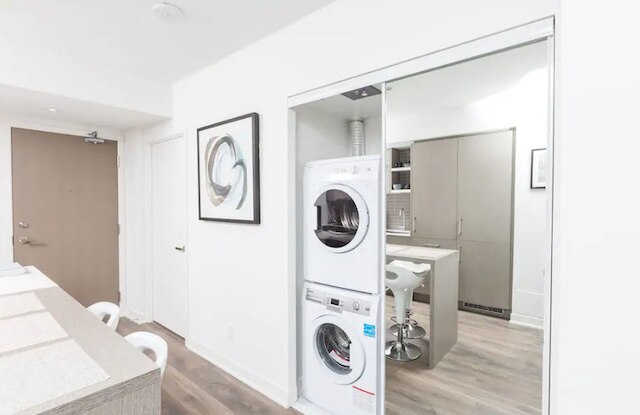 アップルウッド スイーツ - トロント ピーター ストリート