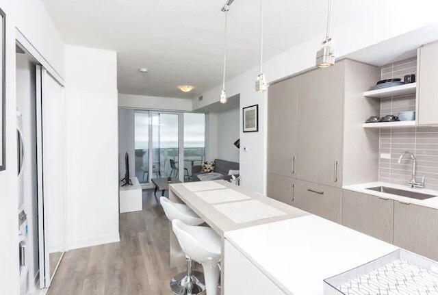 アップルウッド スイーツ - トロント ピーター ストリート