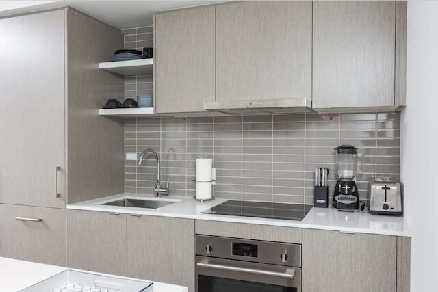 アップルウッド スイーツ - トロント ピーター ストリート