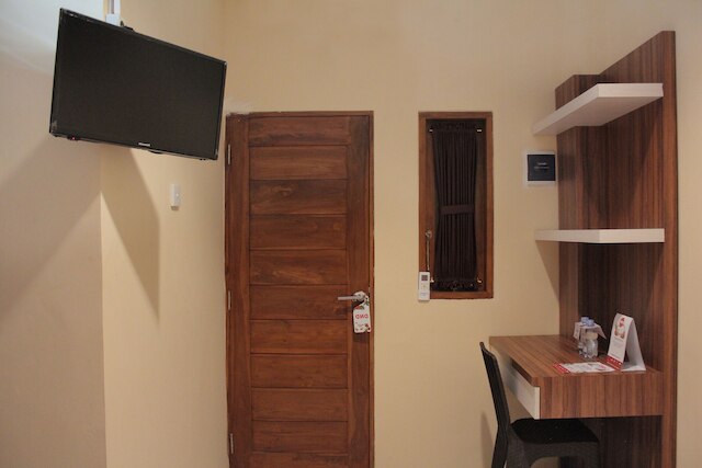 ホテル O ルマ アユブ シャリア