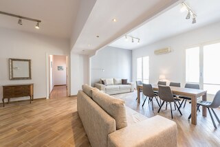 ビクトリア マジェスティ アパートメンツ