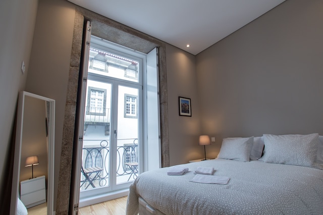 ポルト アンド クレリゴス ビューズ バイ ポルト シティ ホスツ