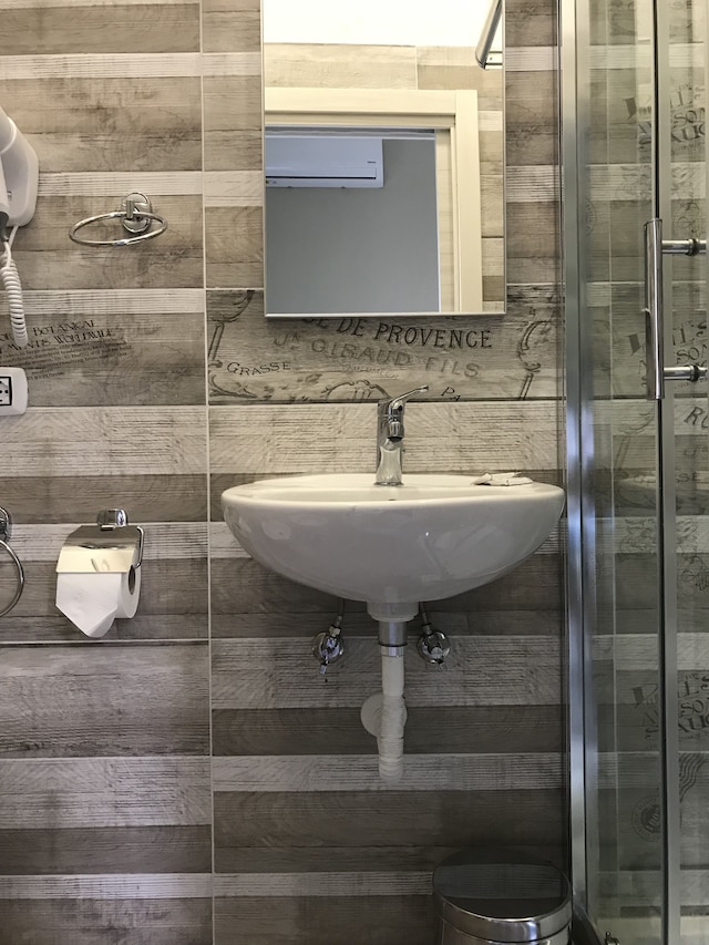 ジョイ ネイプルズ